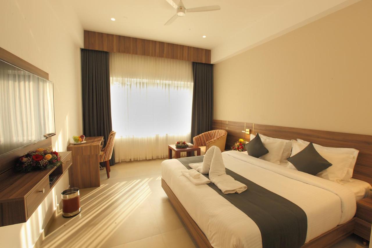 Hotel Maria Park Muvattupuzha Экстерьер фото